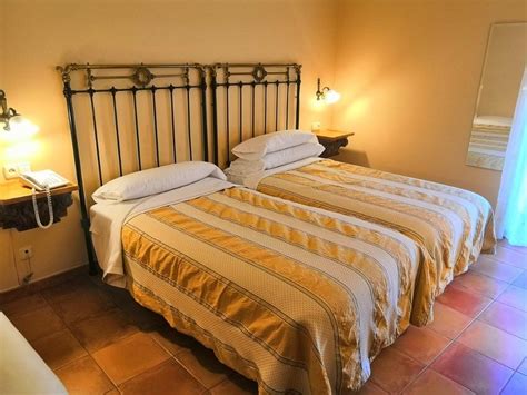 THE 10 BEST Cheap Hotels in Caceres 2024 (Prices) .